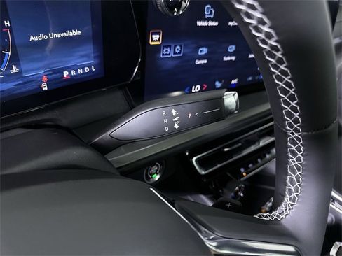 New 2026 Chevrolet Traverse LT w/ Sun and Wheel Package image 16