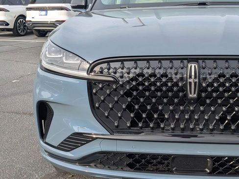 New 2026 Lincoln Aviator Reserve w/ Luxury Package image 10