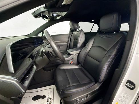 Used 2024 Cadillac XT4 Sport image 19