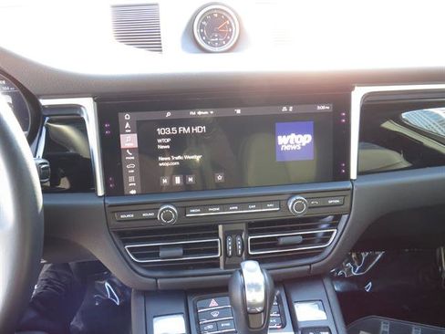 Used 2019 Porsche Macan image 12