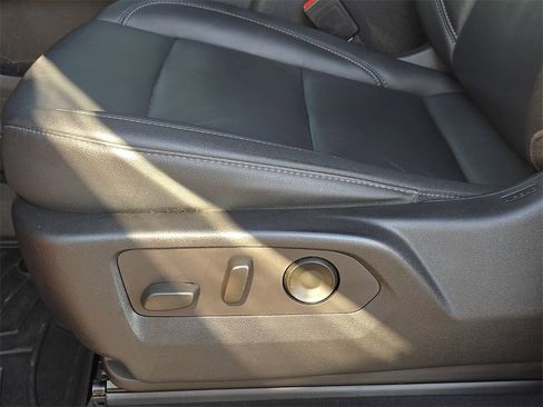 Used 2021 Chevrolet Tahoe Z71 w/ Rear Media and Nav Package image 29