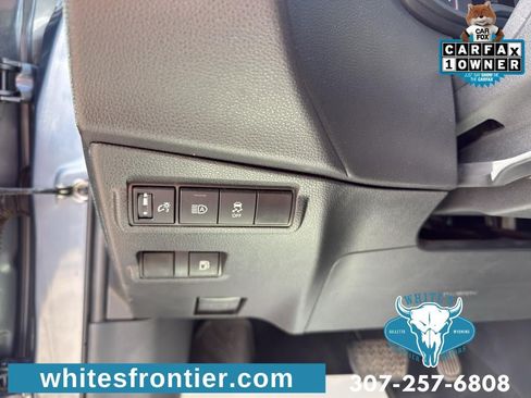 Used 2023 Toyota Corolla Cross AWD Hybrid image 17