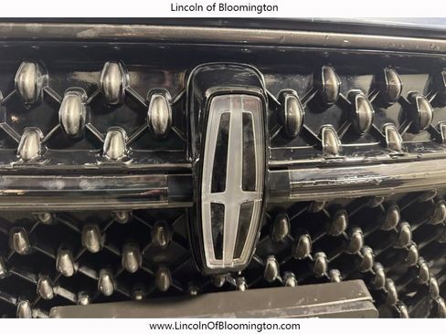 New 2025 Lincoln Nautilus Reserve w/ Jet Appearance Package image 12