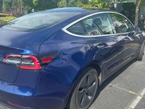 Used 2019 Tesla Model 3 Standard Range RWD image 8
