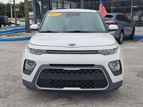 Used 2021 Kia Soul S FWD image 3