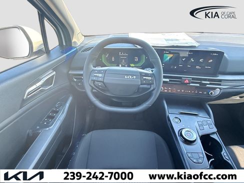 New 2026 Kia Sportage LX FWD image 14