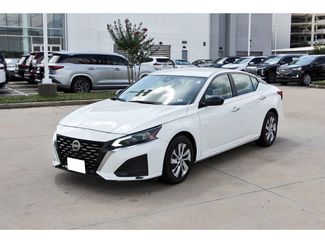 Used 2024 Nissan Altima 2.5 S FWD video 1