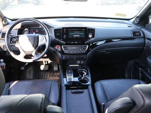 Used 2021 Honda Pilot Black Edition image 13
