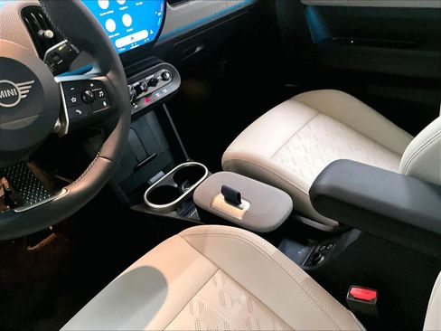 Used 2026 MINI Cooper S FWD image 18