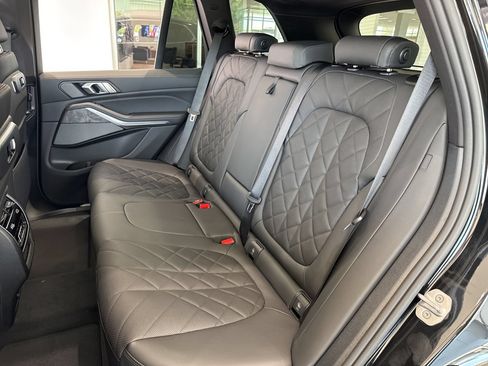 New 2026 BMW X5 xDrive40i w/ Climate Comfort Package AWD/4WD image 41