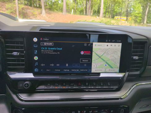 Used 2022 Chevrolet Silverado 1500 ZR2 w/ Technology Package image 23