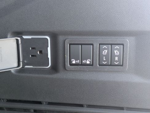 New 2026 Chevrolet Tahoe Premier image 8