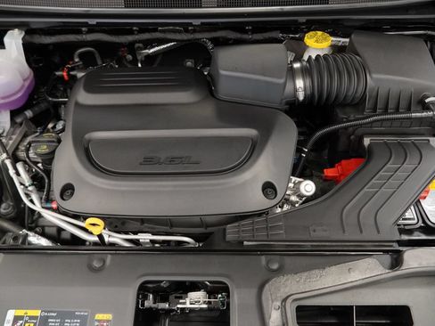 New 2027 Chrysler Pacifica Select FWD image 35