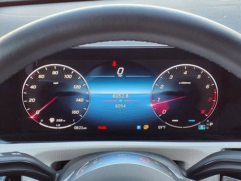 Used 2025 Mercedes-Benz CLA 250 image 11