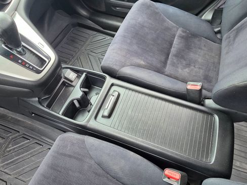 Used 2014 Honda CR-V LX image 19