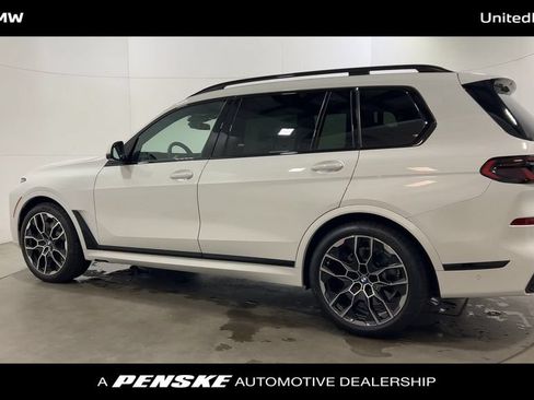 Used 2026 BMW X7 xDrive40i AWD/4WD image 6
