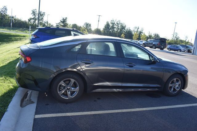 Used 2023 Kia K5 LXS FWD image 2