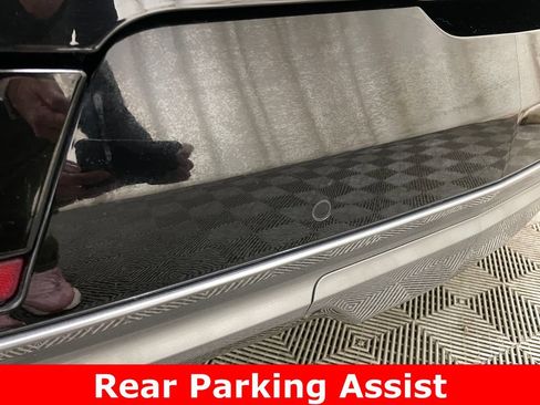 Used 2019 Chevrolet Blazer Premier w/ Sun and Wheels Package FWD image 17