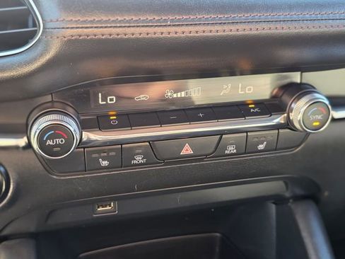 Used 2019 MAZDA MAZDA3 AWD Hatchback w/ Premium Pkg image 26