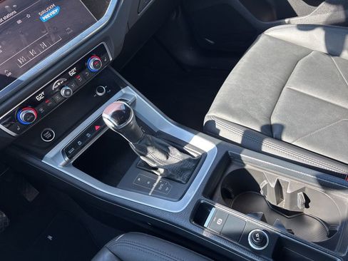 Used 2022 Audi Q3 2.0T Premium w/ Convenience Package image 19