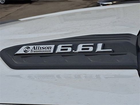 Used 2025 Chevrolet Silverado 2500 Custom w/ Z71 Off-Road Package image 10