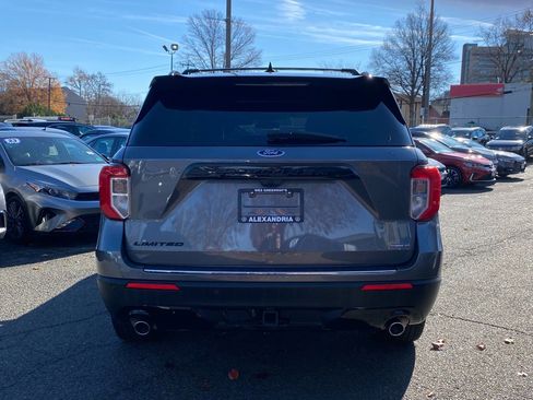 Used 2021 Ford Explorer Limited w/ Hybrid Equipment Group 310A image 3