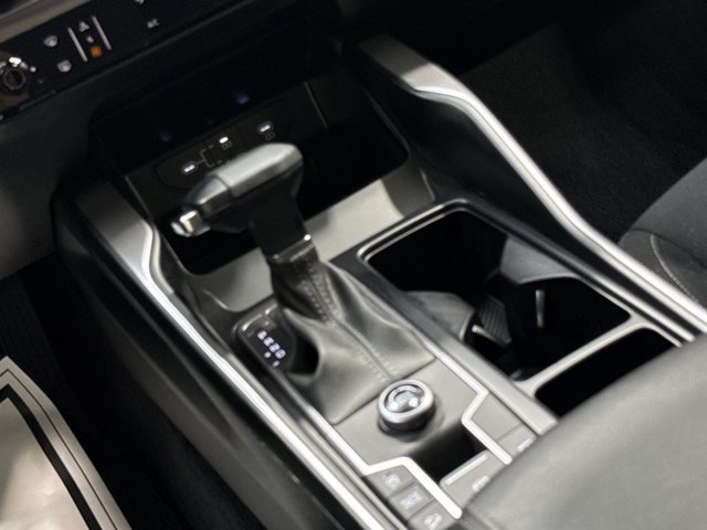 Certified 2024 Kia Sorento LX FWD image 24