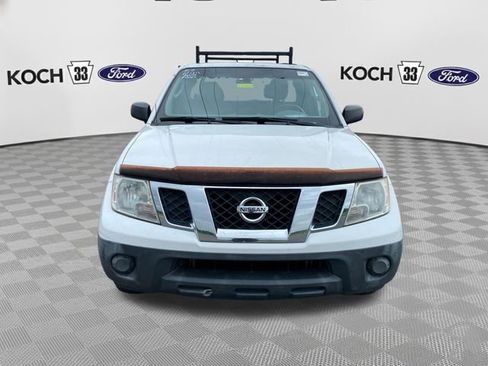 Used 2011 Nissan Frontier S w/ S Preferred Pkg RWD image 2