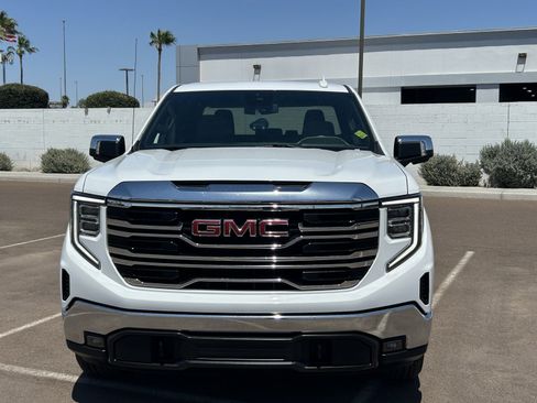 Certified 2025 GMC Sierra 1500 SLT AWD/4WD image 8