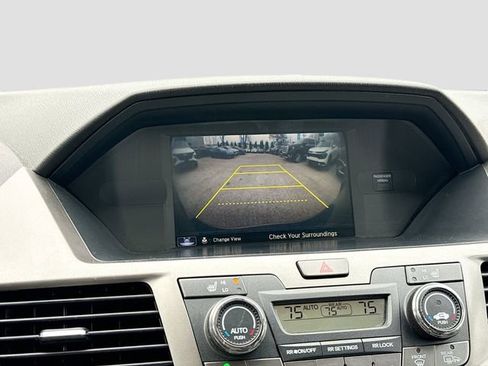 Used 2016 Honda Odyssey Touring Elite image 14