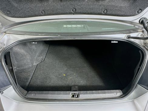 Used 2010 Subaru Legacy 2.5i Limited image 27