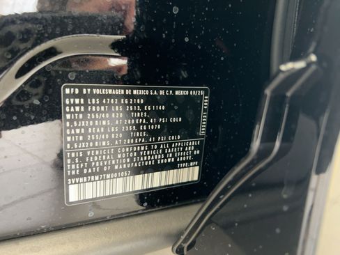 New 2026 Volkswagen Tiguan SE R-Line image 20