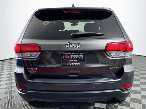 Used 2020 Jeep Grand Cherokee Laredo AWD/4WD image 6