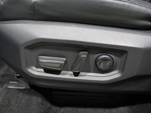 Used 2024 Toyota Tundra Limited image 12