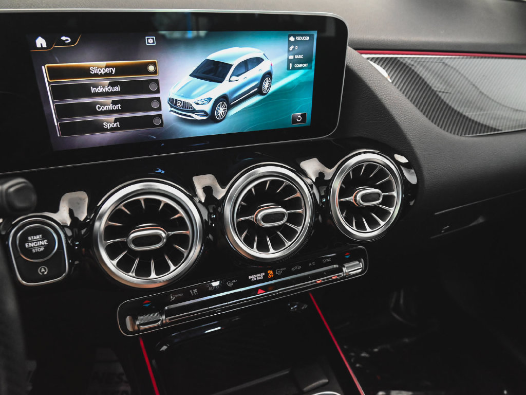 Used 2021 Mercedes-Benz GLA 45 AMG 4MATIC image 27