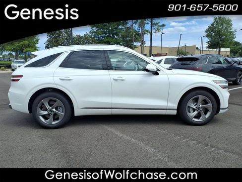 Used 2026 Genesis GV70 2.5T Advanced AWD/4WD image 6