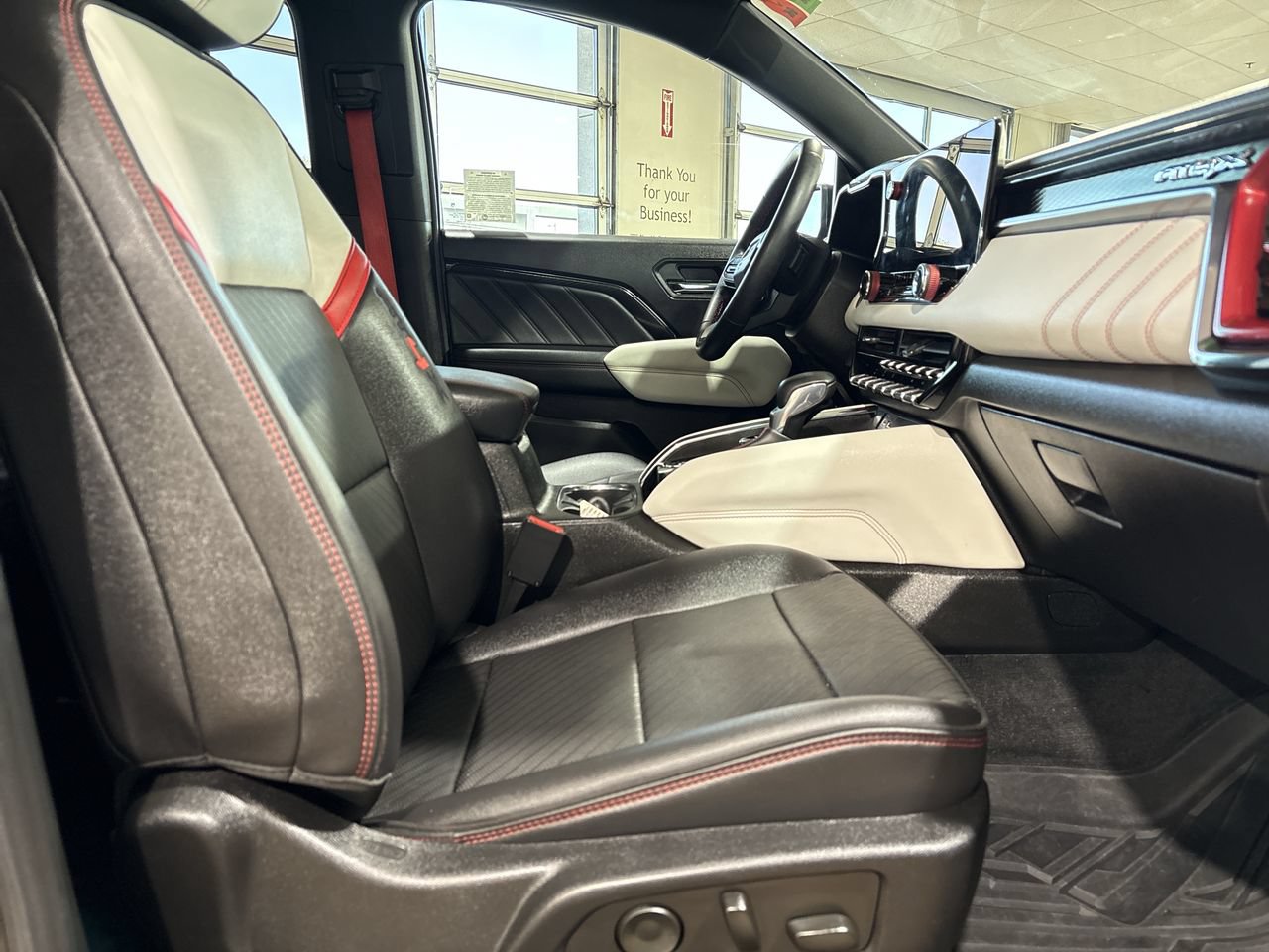 Used 2023 GMC Canyon AT4X w/ Edition 1 AWD/4WD image 26