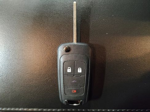 Used 2017 GMC Terrain SLE image 32