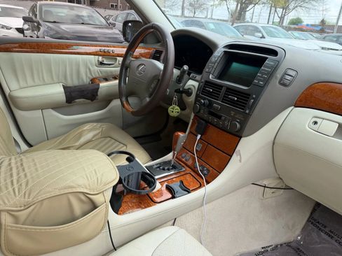Used 2005 Lexus LS 430 LS 430 Sedan 4D image 16