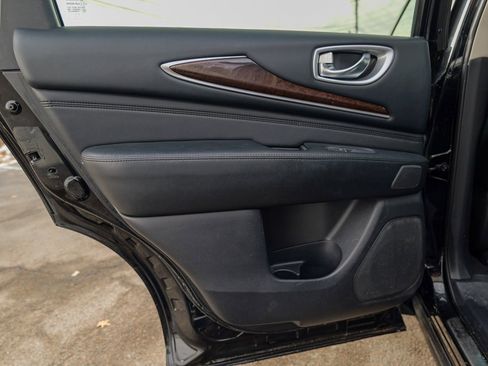 Used 2013 INFINITI JX35 AWD w/ Premium Pkg image 23