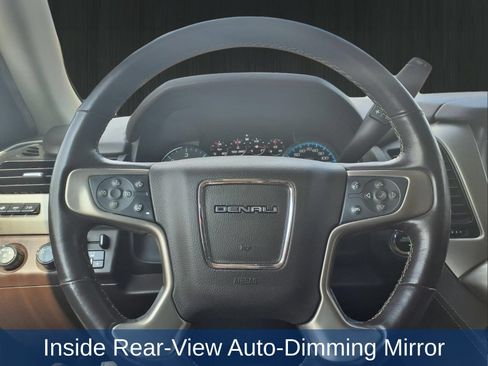 Used 2019 GMC Yukon XL Denali w/ Denali Ultimate Package AWD/4WD image 31
