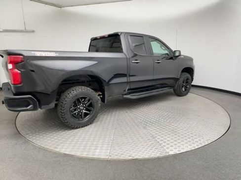 Used 2020 Chevrolet Silverado 1500 Custom Trail Boss w/ Custom Convenience Package AWD/4WD image 2