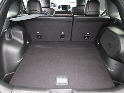 Used 2021 Jeep Cherokee Limited image 14