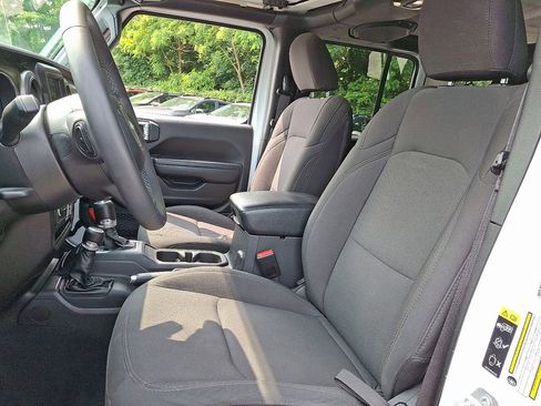 Used 2023 Jeep Wrangler Sport S image 12