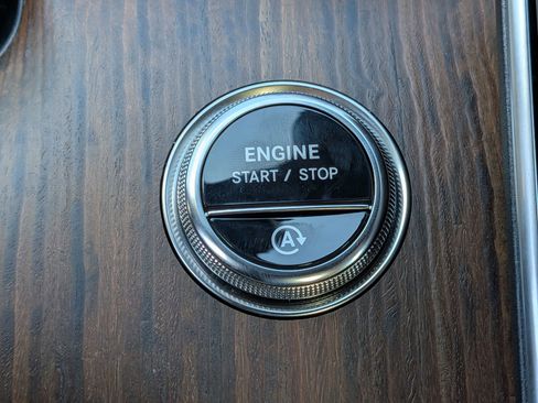 New 2026 Mercedes-Benz C 300 Sedan image 27