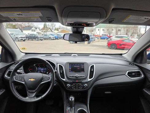 Used 2020 Chevrolet Equinox LT image 17
