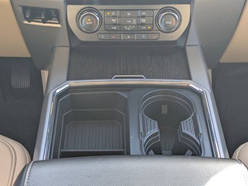 Certified 2021 Ford F250 Lariat w/ Lariat Value Package image 20