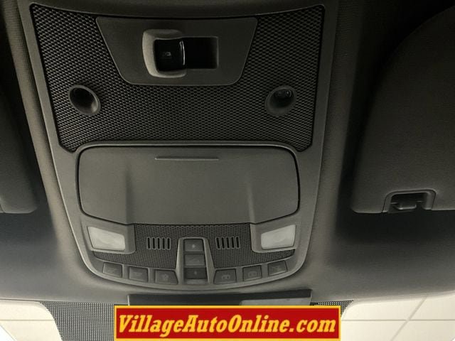 Used 2020 Ford F150 Lariat w/ Equipment Group 502A Luxury AWD/4WD image 24