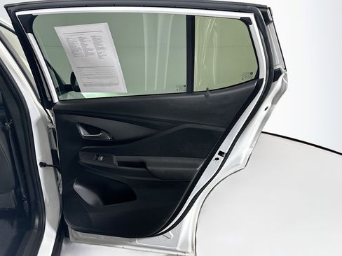 Used 2025 Buick Envista Preferred image 28