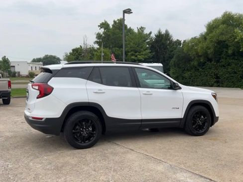Used 2022 GMC Terrain AT4 w/ Infotainment Package II AWD/4WD image 9
